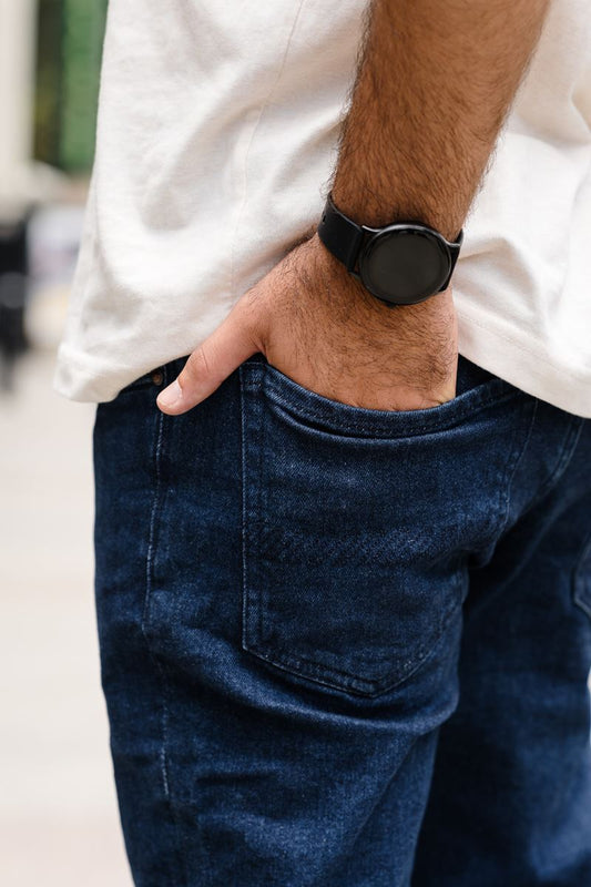 Rinse washed Indigo Blue Jeans, slim tapered fit, stretchable