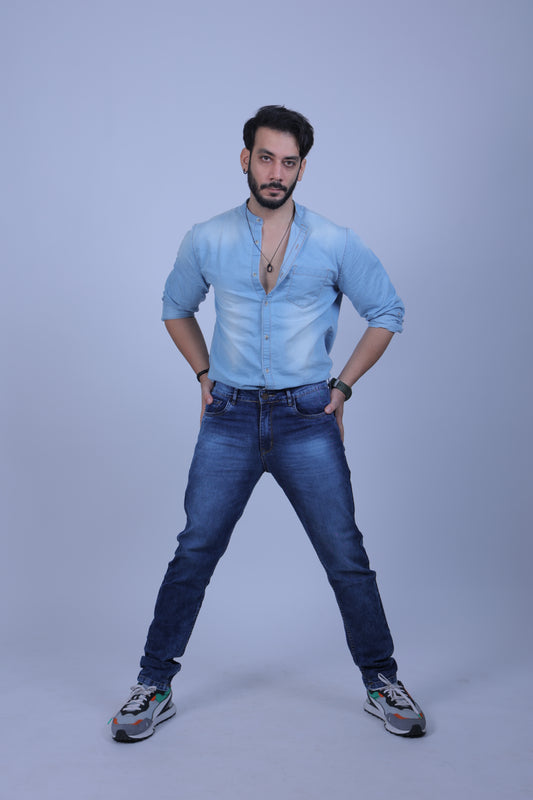 Heavily washed stretchable comfort fit Denim Jeans - Indigo Natural